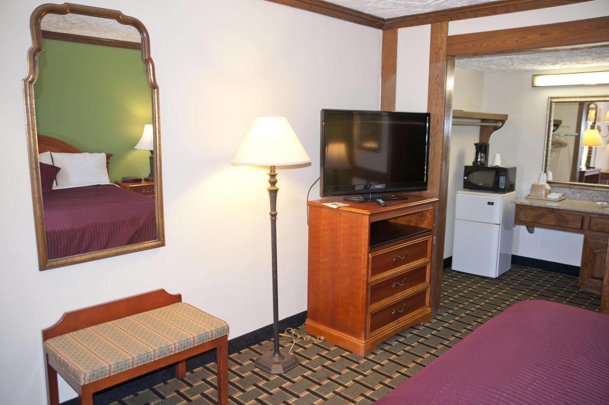 Victorian Inn & Suites Nacogdoches Esterno foto