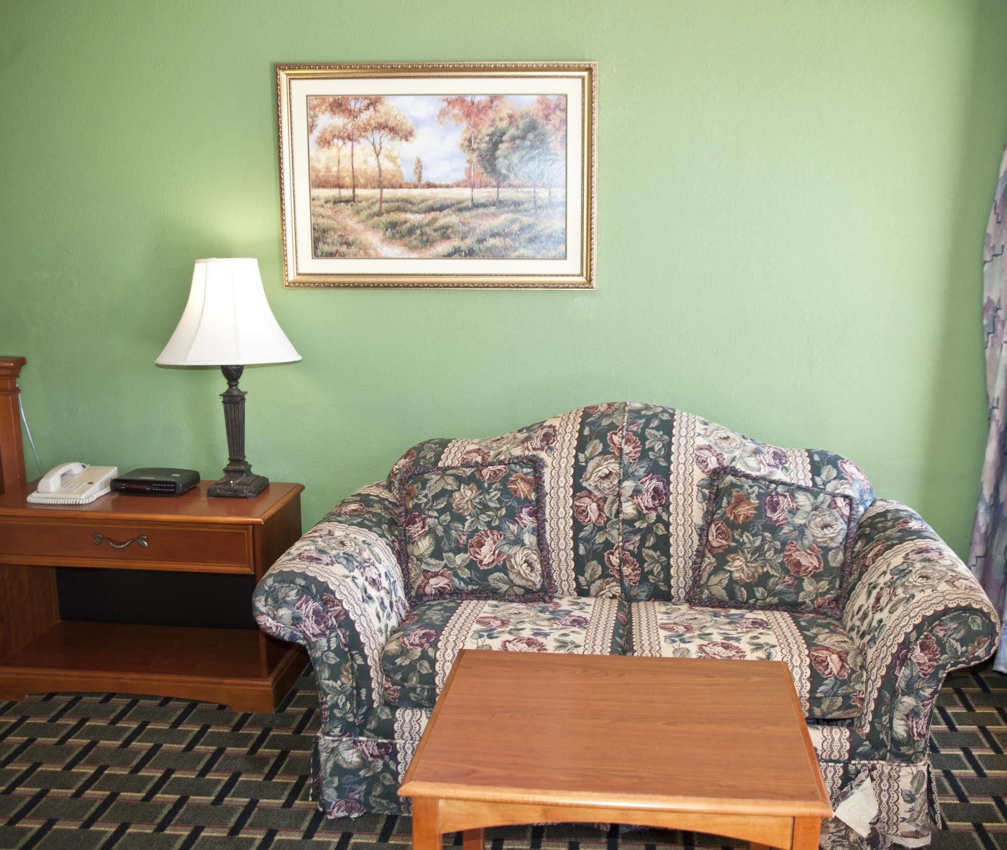Victorian Inn & Suites Nacogdoches Esterno foto